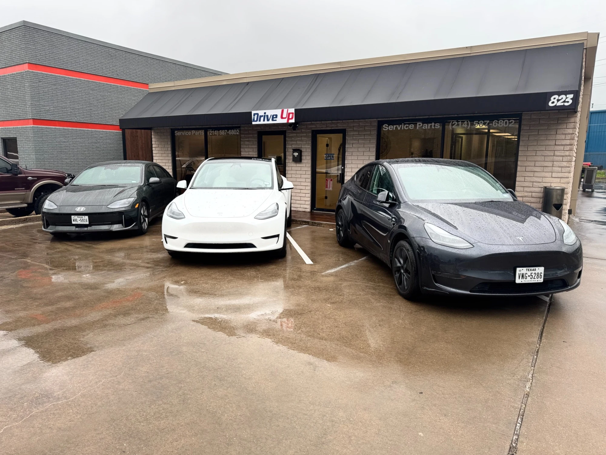 DriveUp Automotive shop at 823 Lavon Drive in Garland