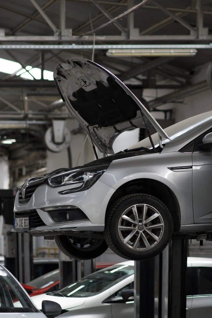 Vehicle raised for a comprehensive inspection